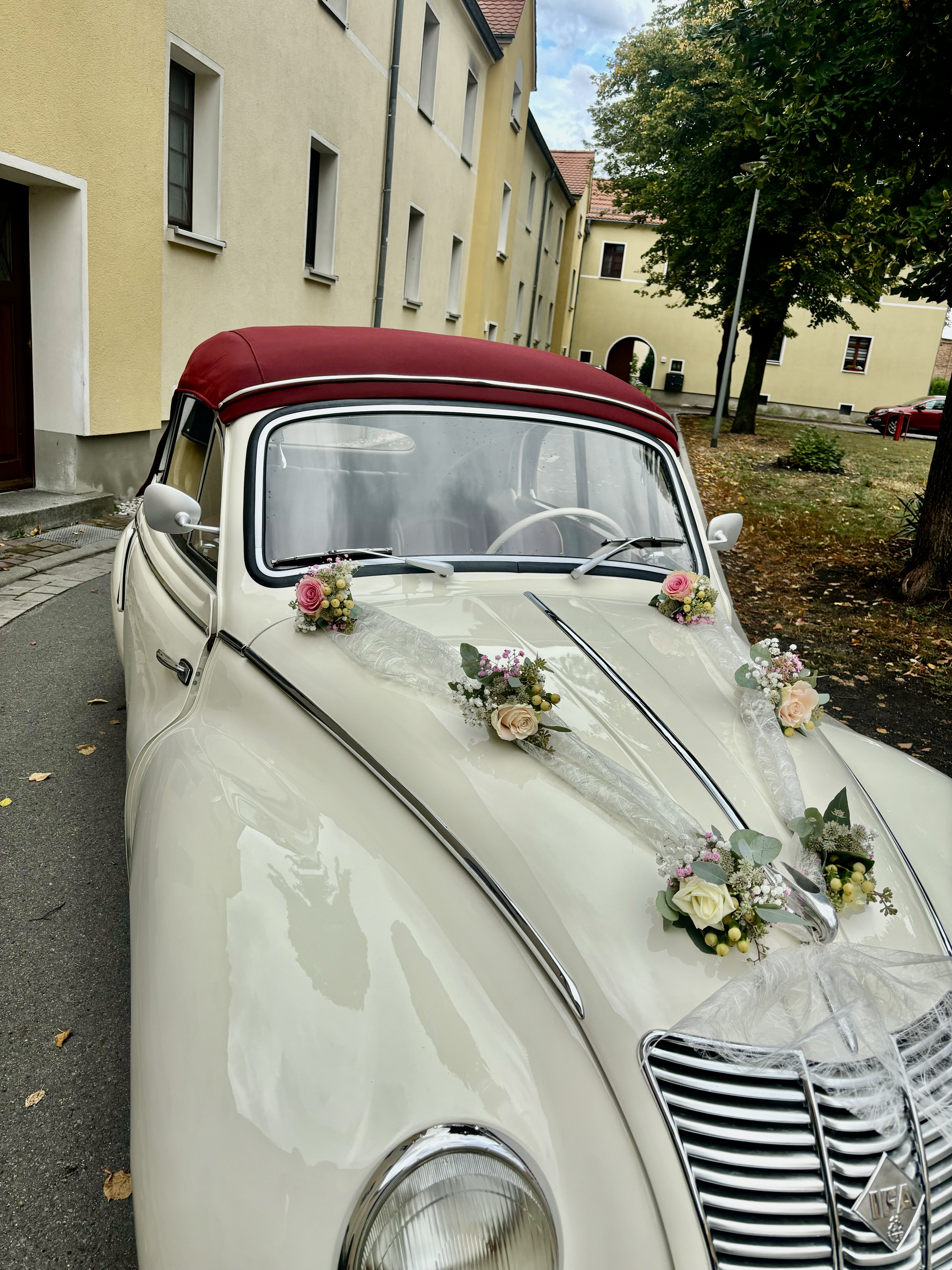 IFA F9 Cabrio - Traumauto für den schönsten Tag im Leben
