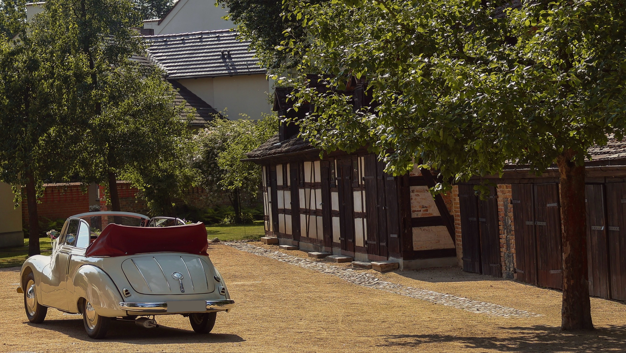 IFA F9 Cabrio - Nostalgisches Hochzeitsauto mit Stil
