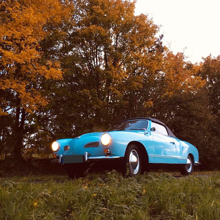 VW Karmann Ghia – Exklusives Hochzeitsauto in Babyblau